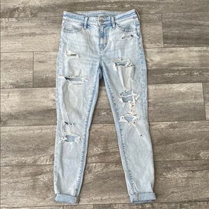 American Eagle Light Blue Distressed Women's Jeans
